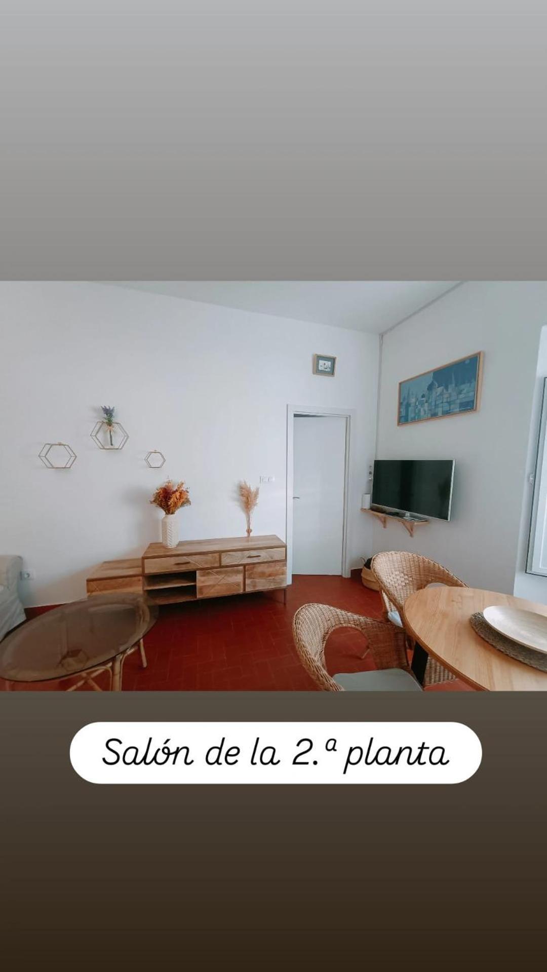 Apartamentos En La Plaza Dona Elvira, 7 Seville Exterior photo