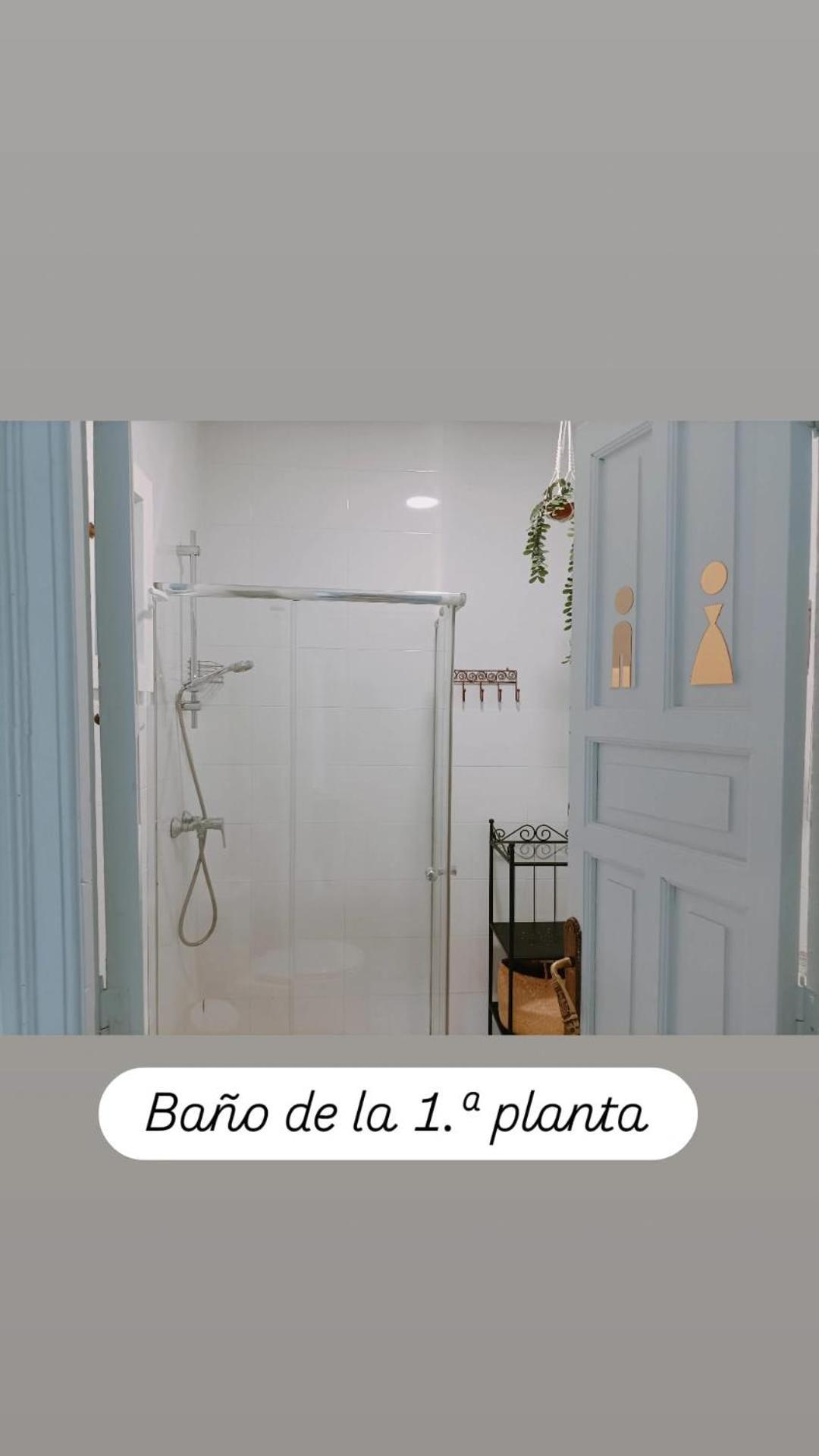 Apartamentos En La Plaza Dona Elvira, 7 Seville Exterior photo
